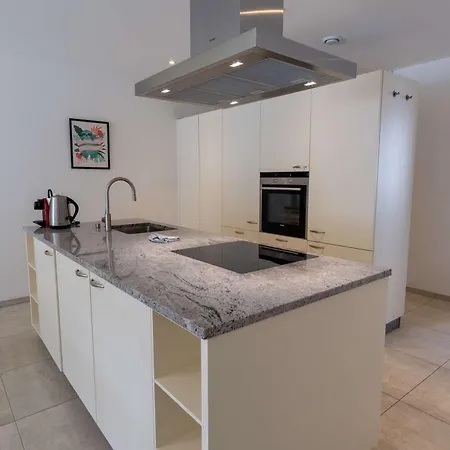 Peak View Apartment