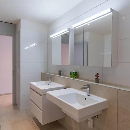 דירה Interlaken Peak View אינטרלאקן