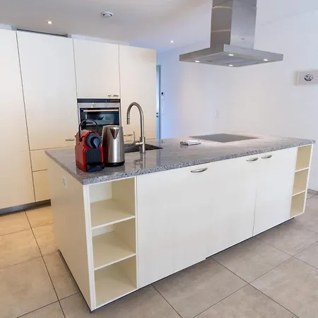 Interlaken Peak View אינטרלאקן