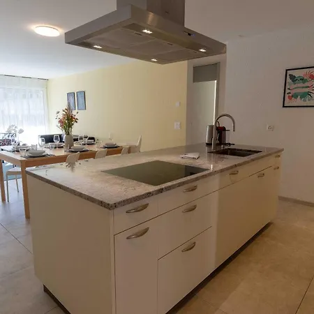 Interlaken Peak View *